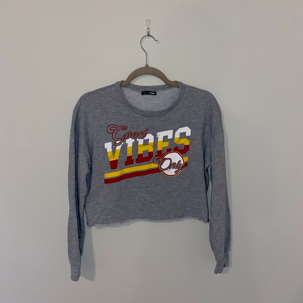 FASHION NOVA - “Good Vibes” Gray Crop Top